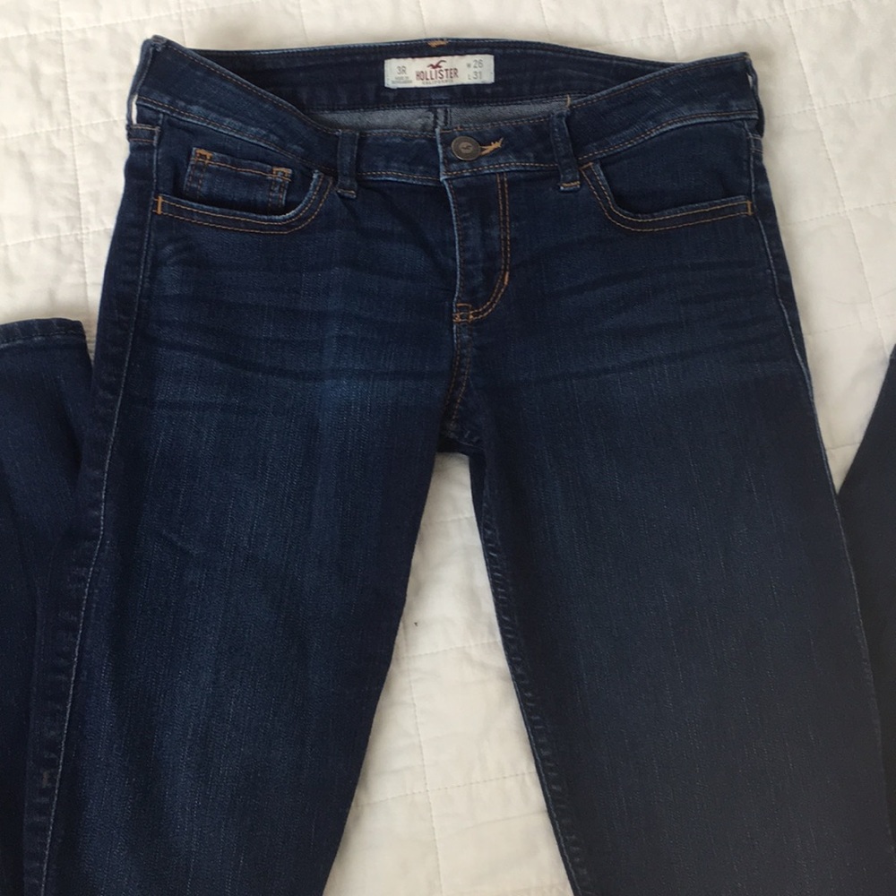Hollister low rise skinny jeans size 3R waist 26